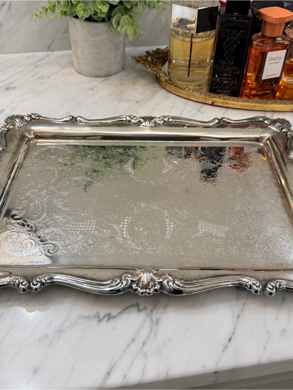 Oneida Rectangular Silver Ornate Serving Tray - Picture 7 of 16